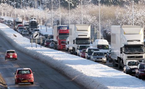 neige sur autoroute